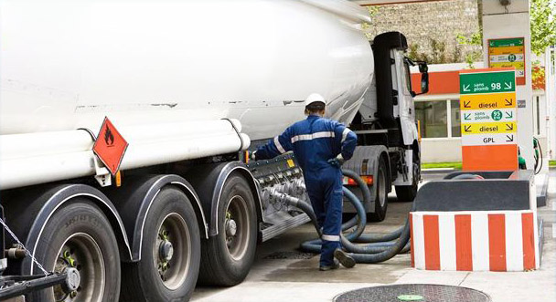 كاتب عام الجامعة العامة للنفط والمواد الكيميائية لـ"الصباح":  إضراب بيومين الأسبوع القادم.. ولن نتراجع عن مطالبنا